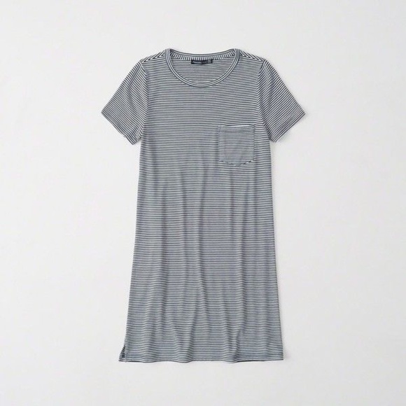 Abercrombie & Fitch Dresses & Skirts - Abercrombie & Fitch Stripe T Shirt Dress